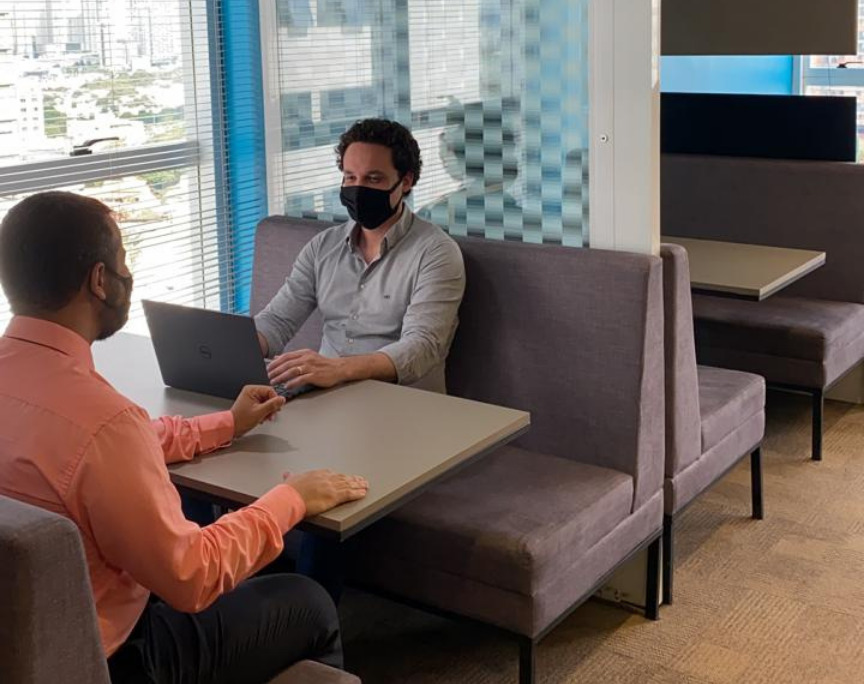 broffices coworking relacionamento relacinomento profissional com cliente no espaço de coworking br.offices