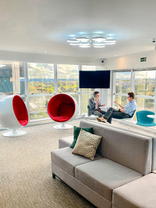 coworking com pessoas